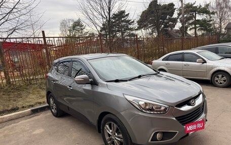 Hyundai ix35 I рестайлинг, 2013 год, 1 030 000 рублей, 2 фотография