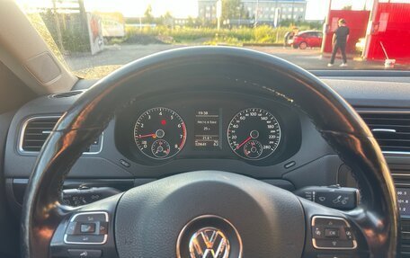Volkswagen Jetta VI, 2014 год, 1 250 000 рублей, 31 фотография