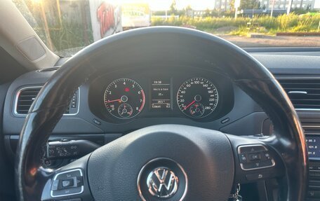 Volkswagen Jetta VI, 2014 год, 1 250 000 рублей, 33 фотография