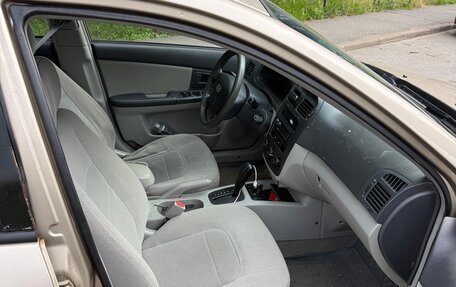 KIA Cerato I, 2004 год, 260 000 рублей, 9 фотография