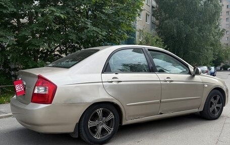 KIA Cerato I, 2004 год, 260 000 рублей, 4 фотография