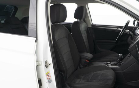 Volkswagen Tiguan II, 2017 год, 2 477 070 рублей, 9 фотография