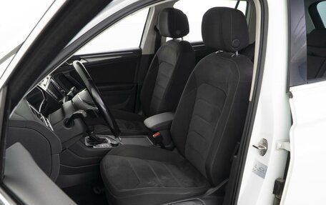 Volkswagen Tiguan II, 2017 год, 2 477 070 рублей, 11 фотография