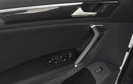 Volkswagen Tiguan II, 2017 год, 2 477 070 рублей, 15 фотография