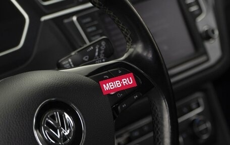 Volkswagen Tiguan II, 2017 год, 2 477 070 рублей, 18 фотография