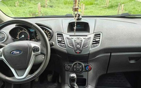 Ford Fiesta, 2016 год, 770 000 рублей, 2 фотография