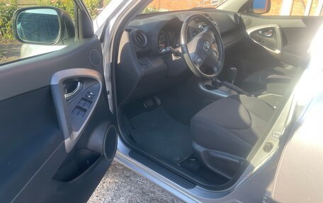 Toyota RAV4, 2006 год, 1 590 000 рублей, 6 фотография