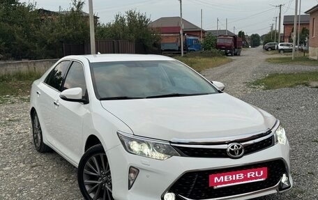 Toyota Camry, 2018 год, 1 880 000 рублей, 2 фотография