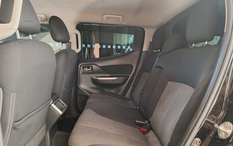 Mitsubishi L200 IV рестайлинг, 2019 год, 1 999 000 рублей, 14 фотография