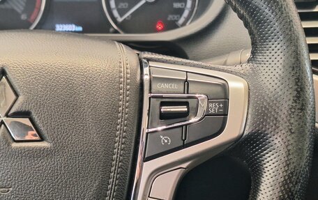 Mitsubishi L200 IV рестайлинг, 2019 год, 1 999 000 рублей, 22 фотография
