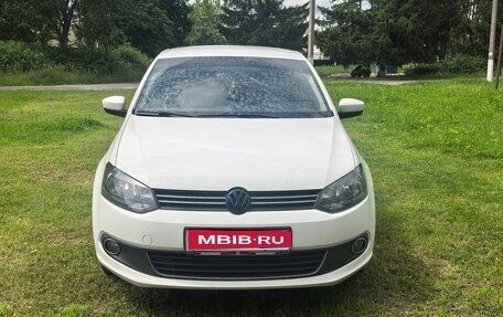 Volkswagen Polo VI (EU Market), 2012 год, 750 000 рублей, 1 фотография