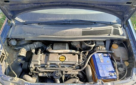 Opel Zafira A рестайлинг, 2001 год, 210 000 рублей, 3 фотография
