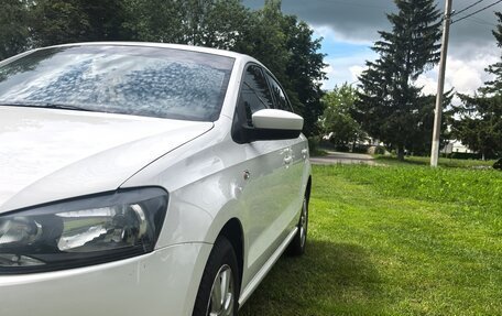 Volkswagen Polo VI (EU Market), 2012 год, 750 000 рублей, 2 фотография