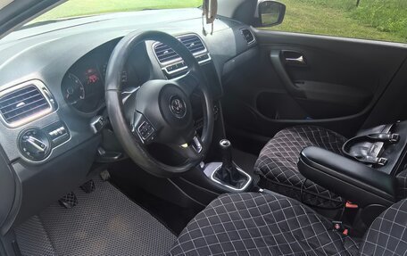 Volkswagen Polo VI (EU Market), 2012 год, 750 000 рублей, 10 фотография