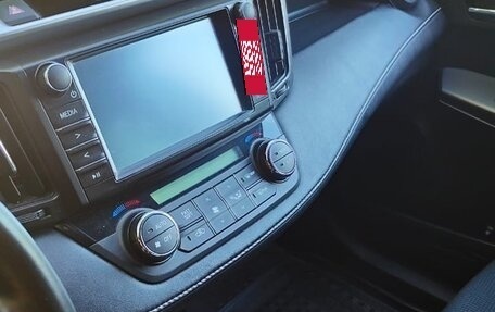 Toyota RAV4, 2017 год, 2 150 000 рублей, 6 фотография