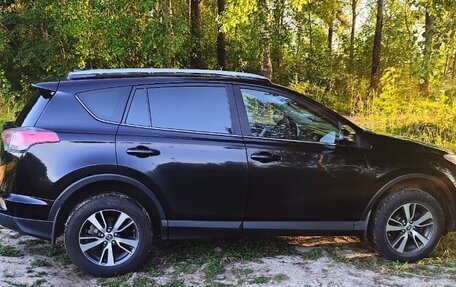 Toyota RAV4, 2017 год, 2 150 000 рублей, 12 фотография