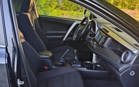 Toyota RAV4, 2017 год, 2 150 000 рублей, 15 фотография