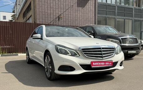 Mercedes-Benz E-Класс, 2013 год, 1 850 000 рублей, 4 фотография