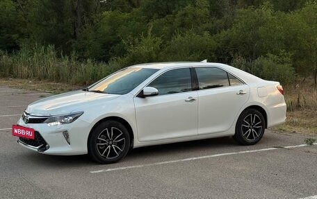 Toyota Camry, 2017 год, 2 320 000 рублей, 5 фотография