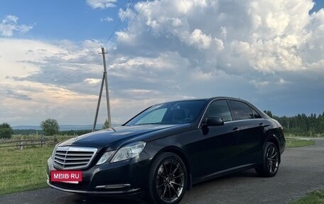 Mercedes-Benz E-Класс, 2012 год, 1 650 000 рублей, 10 фотография