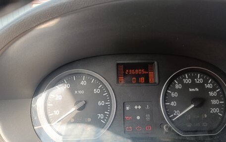 Renault Logan I, 2011 год, 260 000 рублей, 2 фотография
