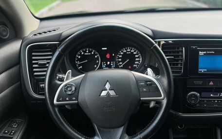 Mitsubishi Outlander III рестайлинг 3, 2014 год, 1 350 000 рублей, 19 фотография