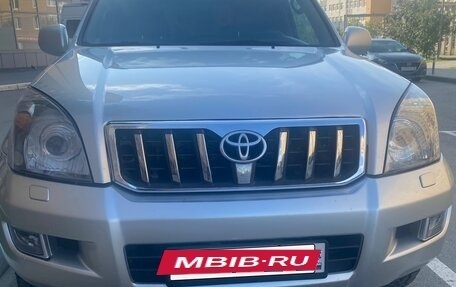 Toyota Land Cruiser Prado 120 рестайлинг, 2007 год, 2 400 000 рублей, 16 фотография