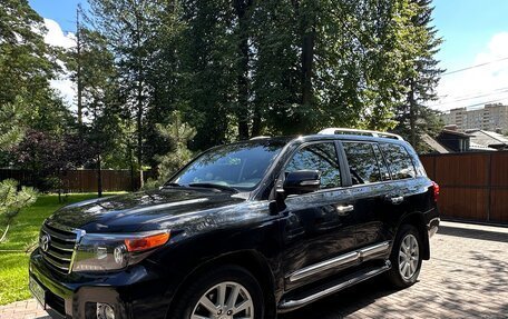 Toyota Land Cruiser 200, 2015 год, 5 450 000 рублей, 1 фотография