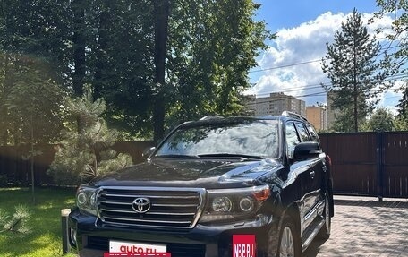 Toyota Land Cruiser 200, 2015 год, 5 450 000 рублей, 2 фотография