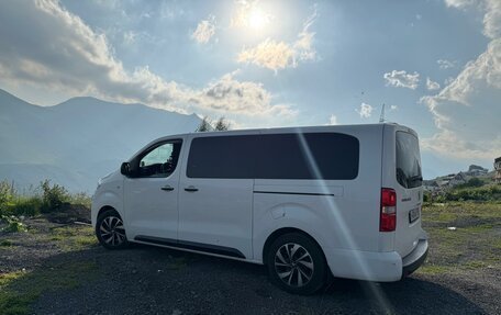Peugeot Traveller I, 2021 год, 3 650 000 рублей, 6 фотография