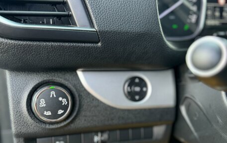 Peugeot Traveller I, 2021 год, 3 650 000 рублей, 25 фотография