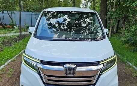 Honda Stepwgn IV, 2018 год, 2 700 000 рублей, 1 фотография