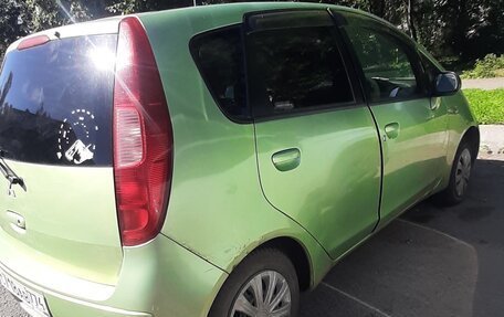 Mitsubishi Colt VI рестайлинг, 2003 год, 230 000 рублей, 3 фотография