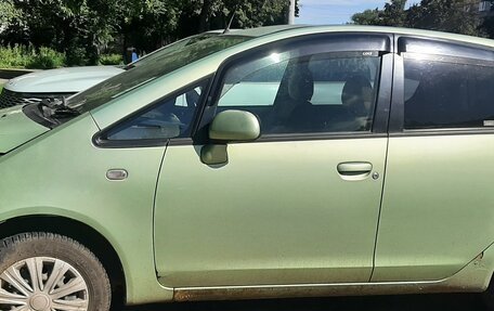 Mitsubishi Colt VI рестайлинг, 2003 год, 230 000 рублей, 2 фотография