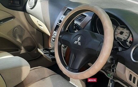 Mitsubishi Colt VI рестайлинг, 2003 год, 230 000 рублей, 4 фотография