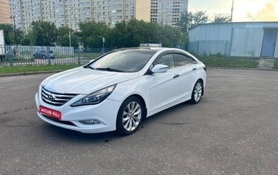 Hyundai Sonata VI, 2011 год, 920 000 рублей, 1 фотография