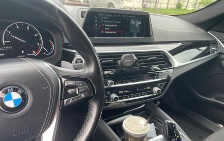 BMW 5 серия, 2019 год, 2 650 000 рублей, 4 фотография