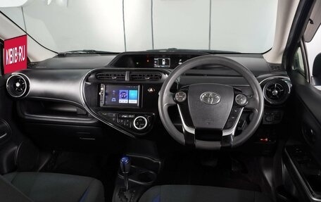 Toyota Aqua I, 2018 год, 1 049 000 рублей, 6 фотография