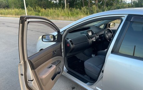 Toyota Prius, 2009 год, 600 000 рублей, 12 фотография