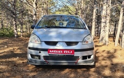 Mitsubishi Colt VI рестайлинг, 2004 год, 499 800 рублей, 1 фотография