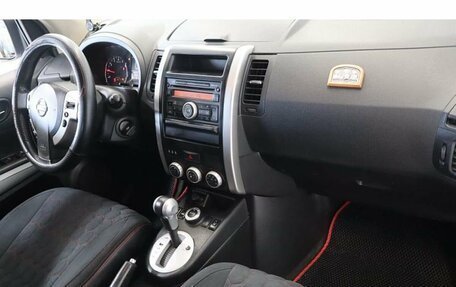 Nissan X-Trail, 2011 год, 900 000 рублей, 5 фотография