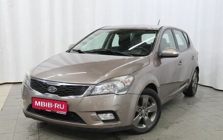 KIA cee'd I рестайлинг, 2010 год, 729 000 рублей, 1 фотография