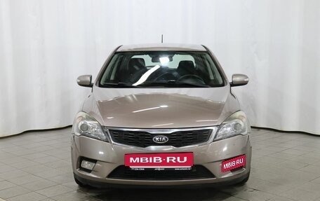 KIA cee'd I рестайлинг, 2010 год, 729 000 рублей, 2 фотография