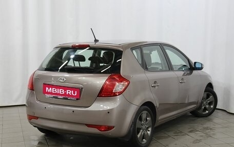 KIA cee'd I рестайлинг, 2010 год, 729 000 рублей, 4 фотография