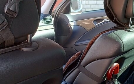 Mercedes-Benz E-Класс, 2007 год, 1 700 000 рублей, 12 фотография