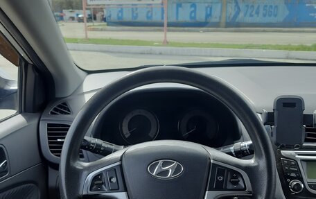 Hyundai Solaris II рестайлинг, 2012 год, 820 000 рублей, 13 фотография