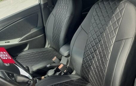 Hyundai Solaris II рестайлинг, 2012 год, 820 000 рублей, 11 фотография