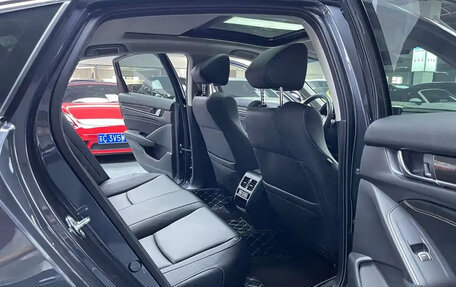 Honda Accord IX рестайлинг, 2022 год, 1 700 000 рублей, 16 фотография