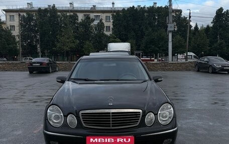 Mercedes-Benz E-Класс, 2002 год, 880 000 рублей, 3 фотография