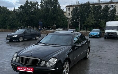 Mercedes-Benz E-Класс, 2002 год, 880 000 рублей, 4 фотография